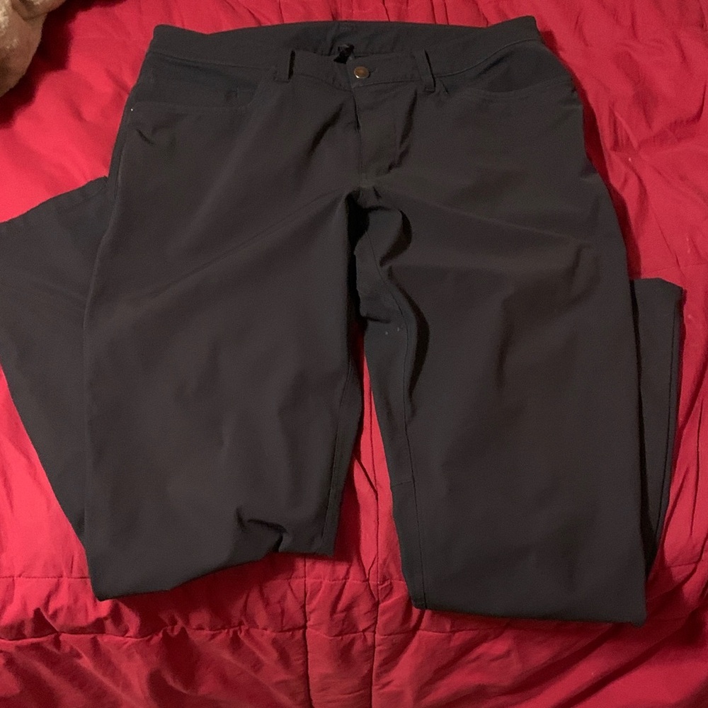 Black Lululemon ABC men’s pant 34tall